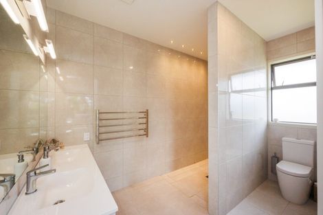 Photo of property in 20 Loveston Lane, Kelvin Grove, Palmerston North, 4470