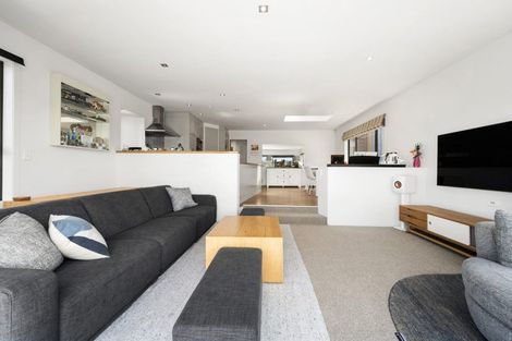 Photo of property in 191 Marine Parade, Seatoun, Wellington, 6022