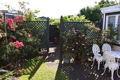 Photo of property in 19 Record Street, Fitzroy, New Plymouth, 4312