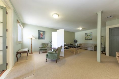 Photo of property in 27 Jubilee Avenue, Devonport, Auckland, 0624