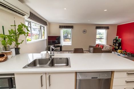 Photo of property in 43 Burma Road, Khandallah, Wellington, 6035