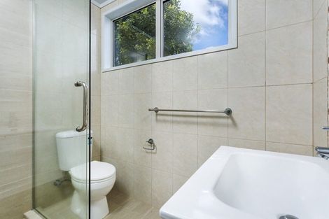 Photo of property in 44a Waverley Avenue, Glenfield, Auckland, 0629