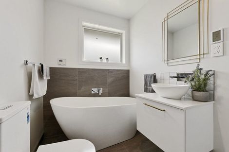 Photo of property in 2/6 Timbertop Lane, Saint Martins, Christchurch, 8022