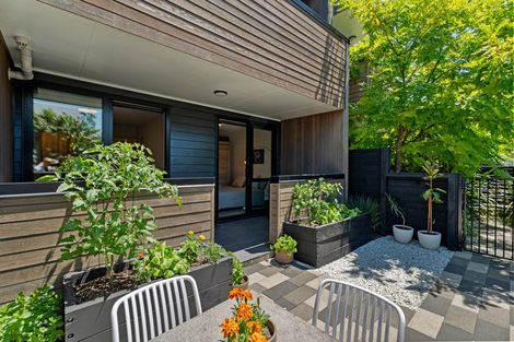 Photo of property in 2/93 Gribblehirst Road, Sandringham, Auckland, 1025