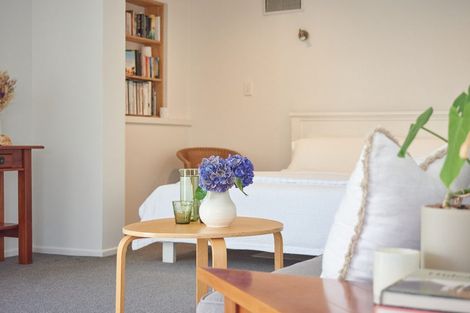 Photo of property in 1/268 Sunset Road, Windsor Park, Auckland, 0632