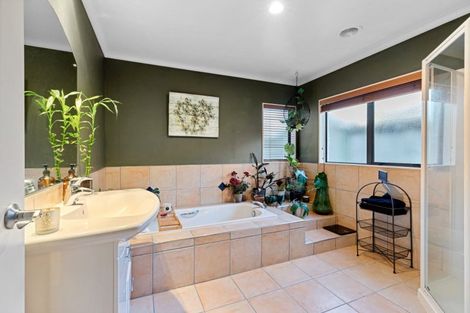 Photo of property in 86 Beachwater Drive, Papamoa Beach, Papamoa, 3118