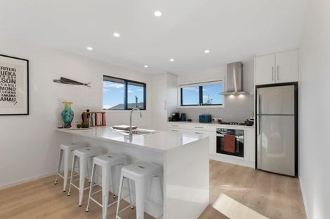 Photo of property in 1046b Papamoa Beach Road, Papamoa Beach, Papamoa, 3118