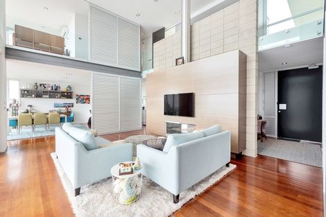 Photo of property in 1462 Whangaparaoa Road, Army Bay, Whangaparaoa, 0930