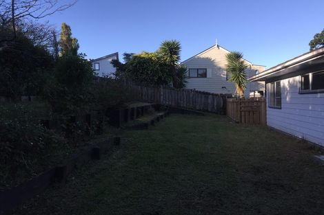 Photo of property in 20 Peterhouse Place, West Harbour, Auckland, 0618