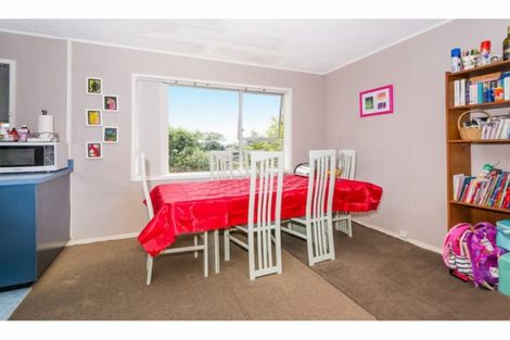 Photo of property in 3/496 Glenfield Road, Glenfield, Auckland, 0629