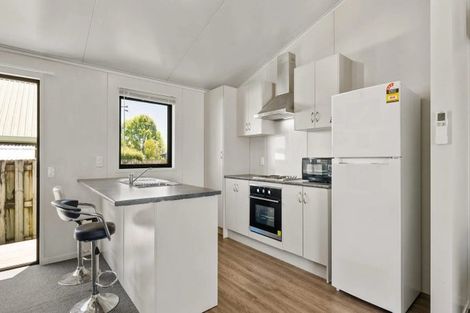 Photo of property in 37 Te Iwiheke Place, Turangi, 3334