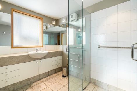 Photo of property in 49 Weka Street, Fendalton, Christchurch, 8041