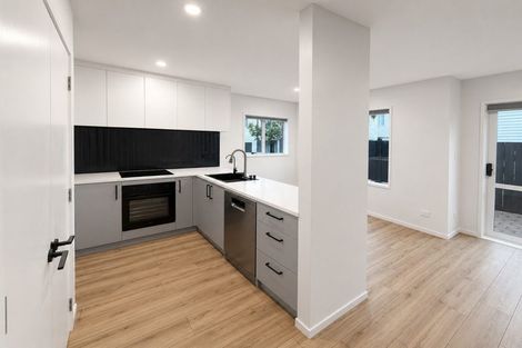 Photo of property in 14/30 John Jennings Drive, Oteha, Auckland, 0632