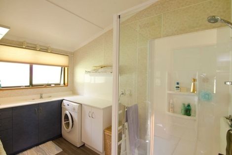 Photo of property in 5 Branxholm Street, Roxburgh, 9500