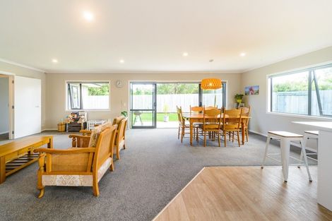 Photo of property in 26 Wescombe Grove, Feilding, 4702