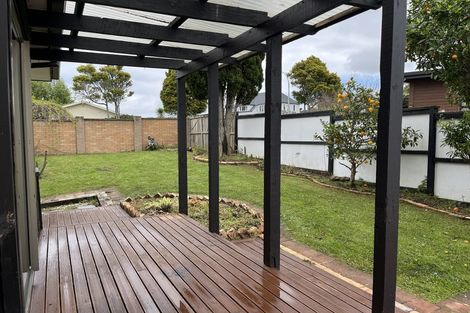 Photo of property in 1/24 Curacao Place, Half Moon Bay, Auckland, 2012