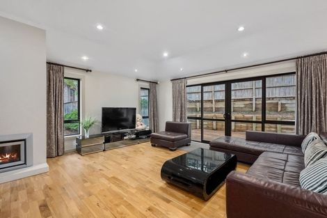 Photo of property in 31 Kilkelly Avenue, Pinehill, Auckland, 0632