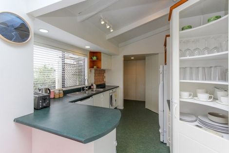 Photo of property in 9 Rahiri Street, Waitara, 4320