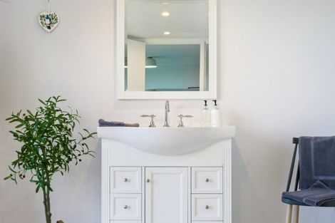 Photo of property in 140 Anzac Road, Pukekohe, 2120