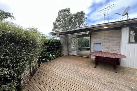 Photo of property in 1/8 Tusac Place, Totara Vale, Auckland, 0627
