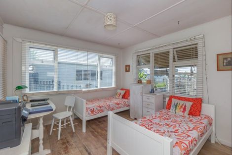 Photo of property in 15 Hunia Terrace, Himatangi Beach, Foxton, 4891