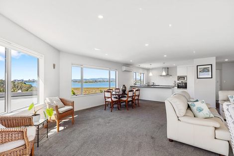 Photo of property in 11 Coach Drive, Otumoetai, Tauranga, 3110