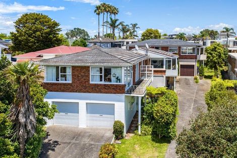 Photo of property in 2/4 Beacholm Road, Takapuna, Auckland, 0622