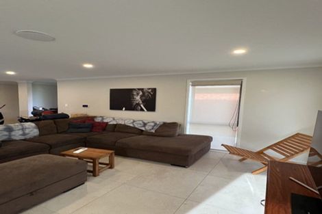 Photo of property in 19 Pouate Way, Waiuku, 2123