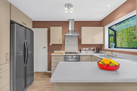 Photo of property in 61 Pemberton Avenue, Bayview, Auckland, 0629