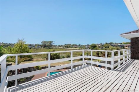 Photo of property in 2/32 Rapallo Place, Farm Cove, Auckland, 2012