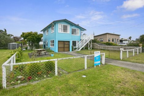 Photo of property in 300a Williamson Road, Whangamata, 3620