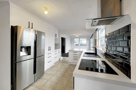 Photo of property in 30 Slacks Road, Awapuni, Palmerston North, 4412