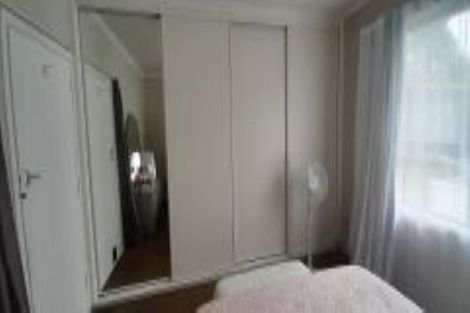 Photo of property in 31 Covil Avenue, Te Atatu South, Auckland, 0610