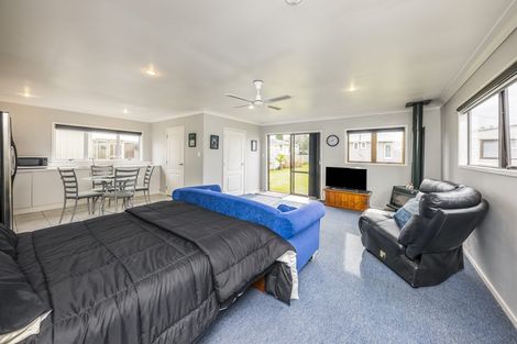 Photo of property in 53 Sheehan Avenue, Papakura, 2110