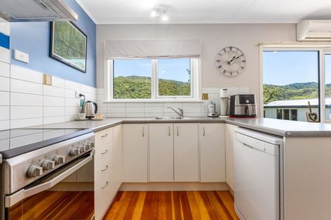 Photo of property in 112 Coast Road, Wainuiomata, Lower Hutt, 5014
