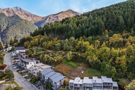 Photo of property in 2 Vancouver Drive, Queenstown, 9300