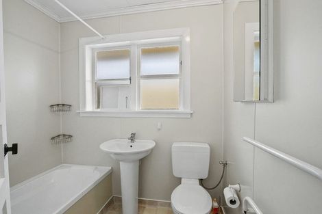 Photo of property in 47 Drake Street, Vogeltown, New Plymouth, 4310