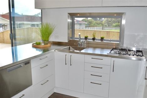 Photo of property in 5 Waihurihia Street, Otaki, 5512