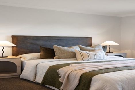 Photo of property in 82 Grey Street, Cambridge, 3434