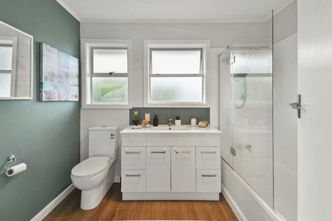 Photo of property in 15 Rembrandt Place, Opaheke, Papakura, 2113