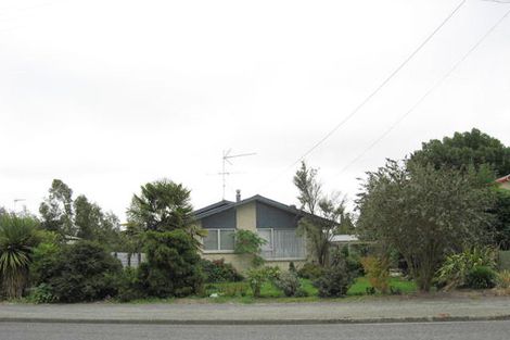 Photo of property in 82 Mcmurdo Street, Tinwald, Ashburton, 7700