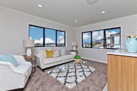 Photo of property in 49 Te Oneroa Way, Long Bay, Auckland, 0630