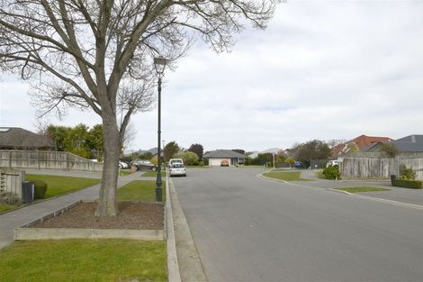 Photo of property in 19 Blue Gum Place, New Brighton, Christchurch, 8083