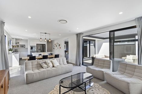 Photo of property in 15 Luxembourg Crescent, Halswell, Christchurch, 8025