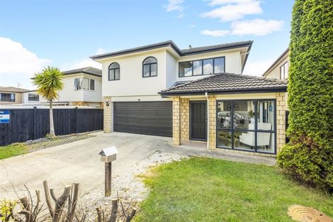 Photo of property in 15 Heidi Crescent, Flat Bush, Auckland, 2016