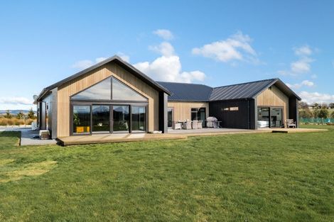 Photo of property in 470 Clinton Highway, Te Houka, Balclutha, 9273