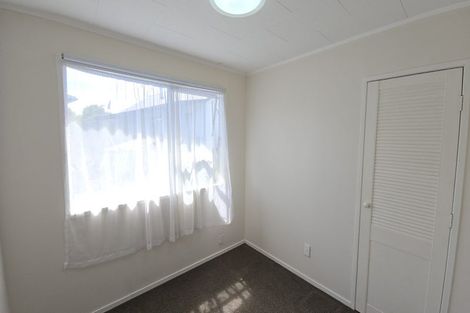 Photo of property in 68 Hutchinsons Road, Bucklands Beach, Auckland, 2014