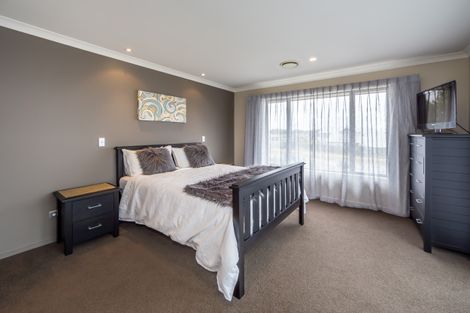 Photo of property in 27 Highpeak Place, Wigram, Christchurch, 8025