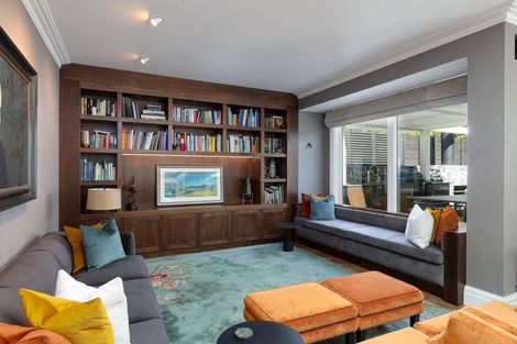 Photo of property in 96 Tasman Street, Nelson, 7010