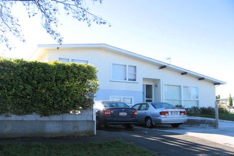 Photo of property in 33 Catlins Crescent, Milson, Palmerston North, 4414